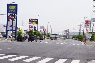 飲食店や商業店舗が集積する恵み野...