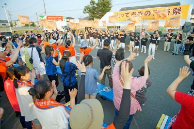 フィナーレでは会場全体が一つにな...