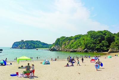 本格再開2年目の月浜海水浴場。海...
