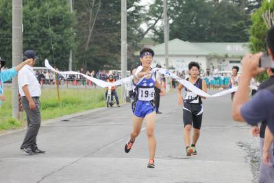 11年ぶりに優勝した青葉Ａ（男子の...