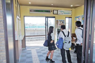 公共交通機関のダイヤにも乱れが生...