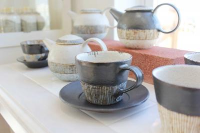 店内には生活に豊かさを加えるアイ...