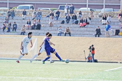 エース吉田選手が冷静に流し込んで...