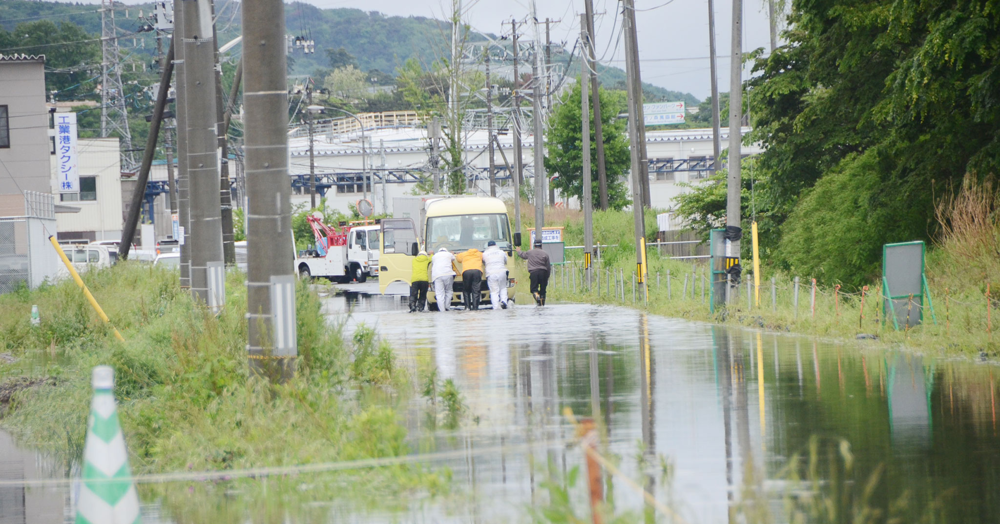 朝から局地的に強い雨 石巻市内 道路冠水箇所も 石巻日日新聞