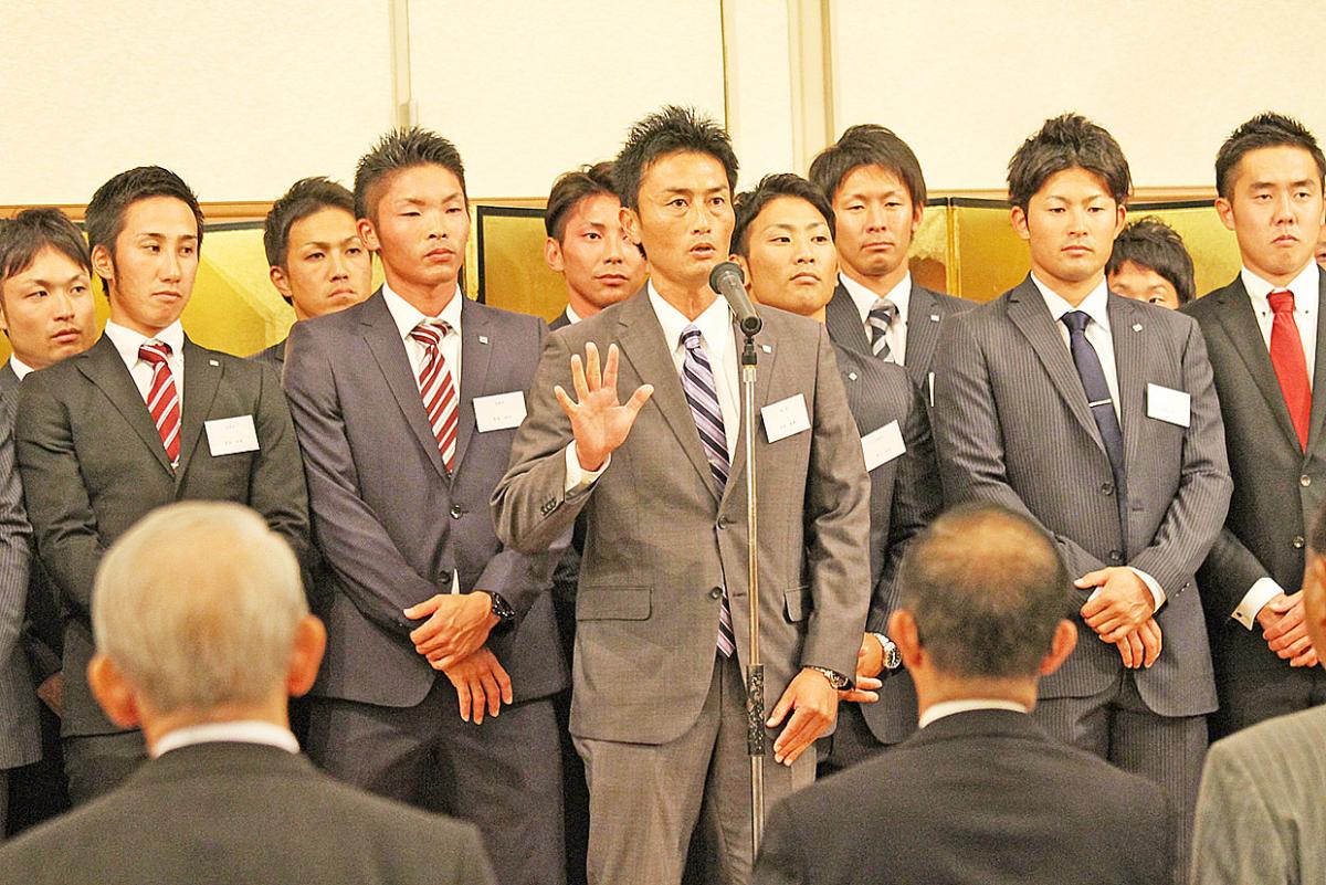 日本製紙石巻野球部壮行式 日本選手権の勝利を後押し 石巻日日新聞